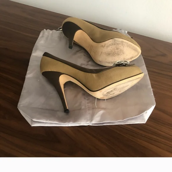 Giuseppe Zanotti: Satin Crystal Jewel Pump - Picture 3 of 4